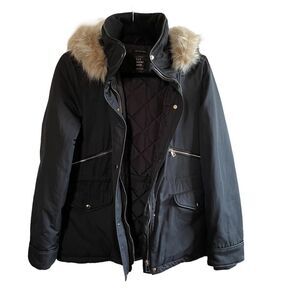 Zara ~ trf outerwear ~ Women’s Black Puffer Jacket ~ Fur Trimmed Hood ~ size Sm